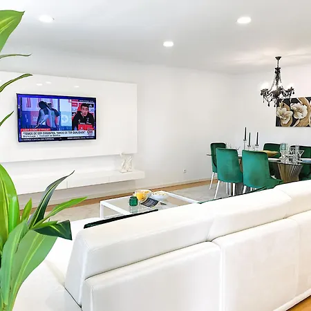 Prestige Entire 3 Bedroom Luxury * Lissabon
