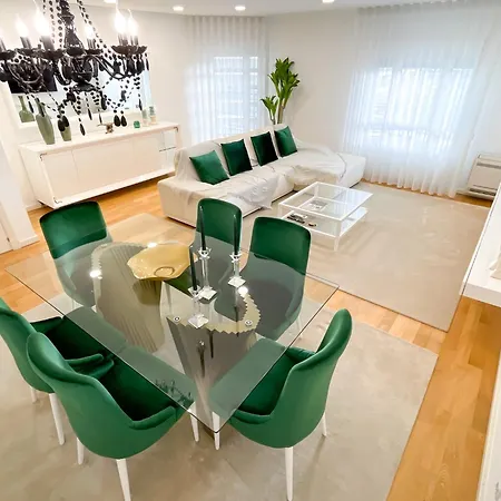 Prestige Entire 3 Bedroom Luxury Lissabon